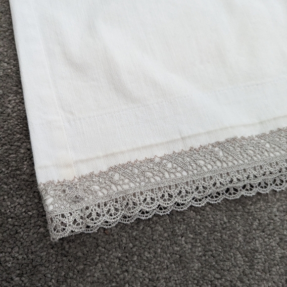 SMART Set white denim mini skirt with sparkling lace details size 16 - Picture 3 of 13